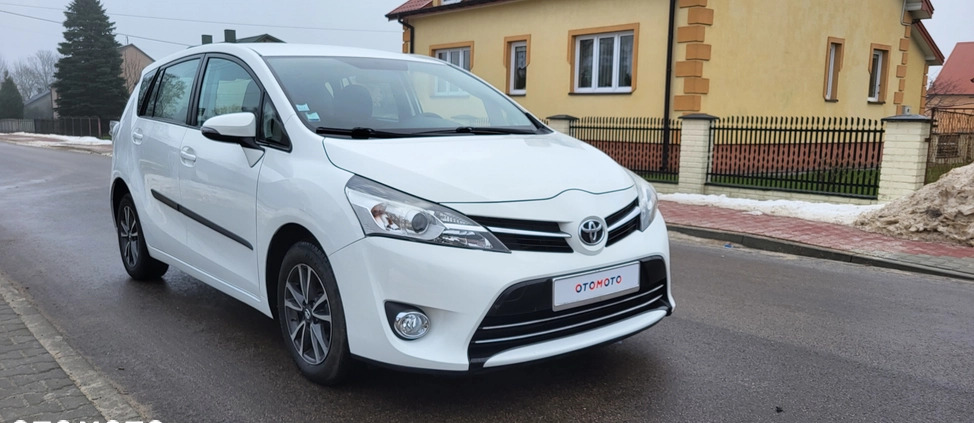 Toyota Verso cena 32900 przebieg: 185200, rok produkcji 2014 z Włodawa małe 436